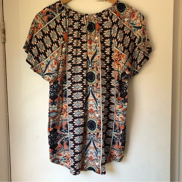 Patterned Summer Top - Picture 3 of 6